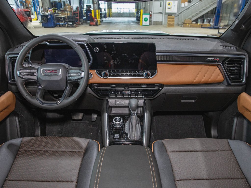 2025 GMC Canyon in St-Jérôme, Quebec - 4 - w1024h768px