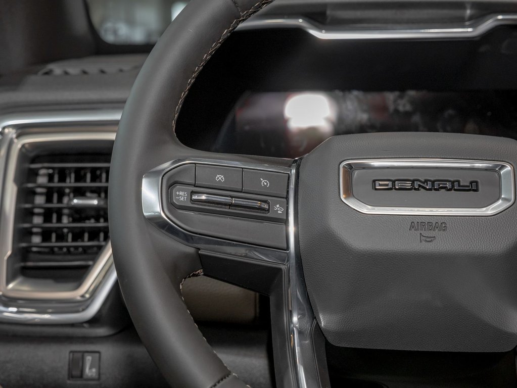 2025 GMC Canyon in St-Jérôme, Quebec - 15 - w1024h768px