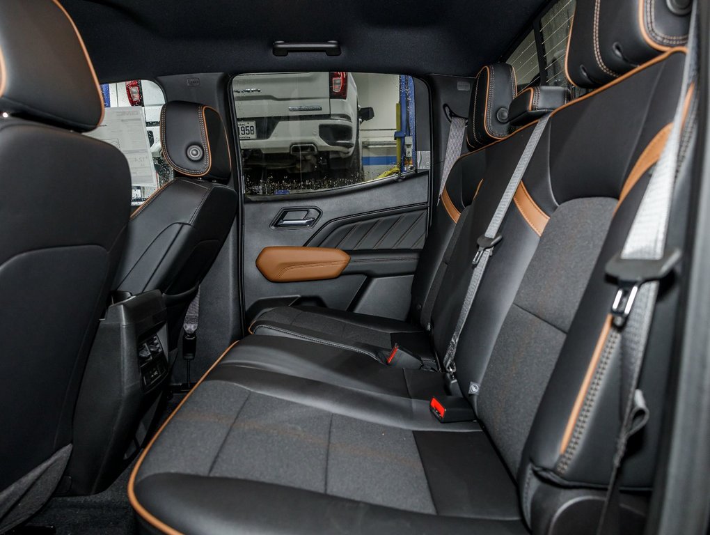 2025 GMC Canyon in St-Jérôme, Quebec - 30 - w1024h768px