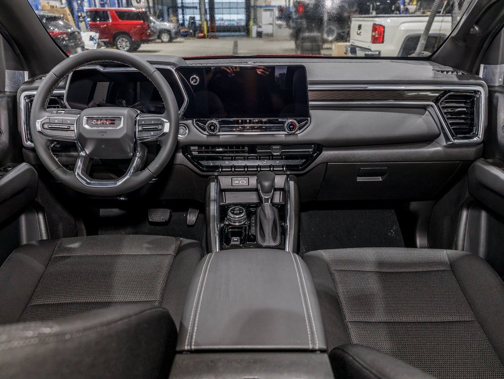 2025 GMC Canyon in St-Jérôme, Quebec - 4 - w1024h768px