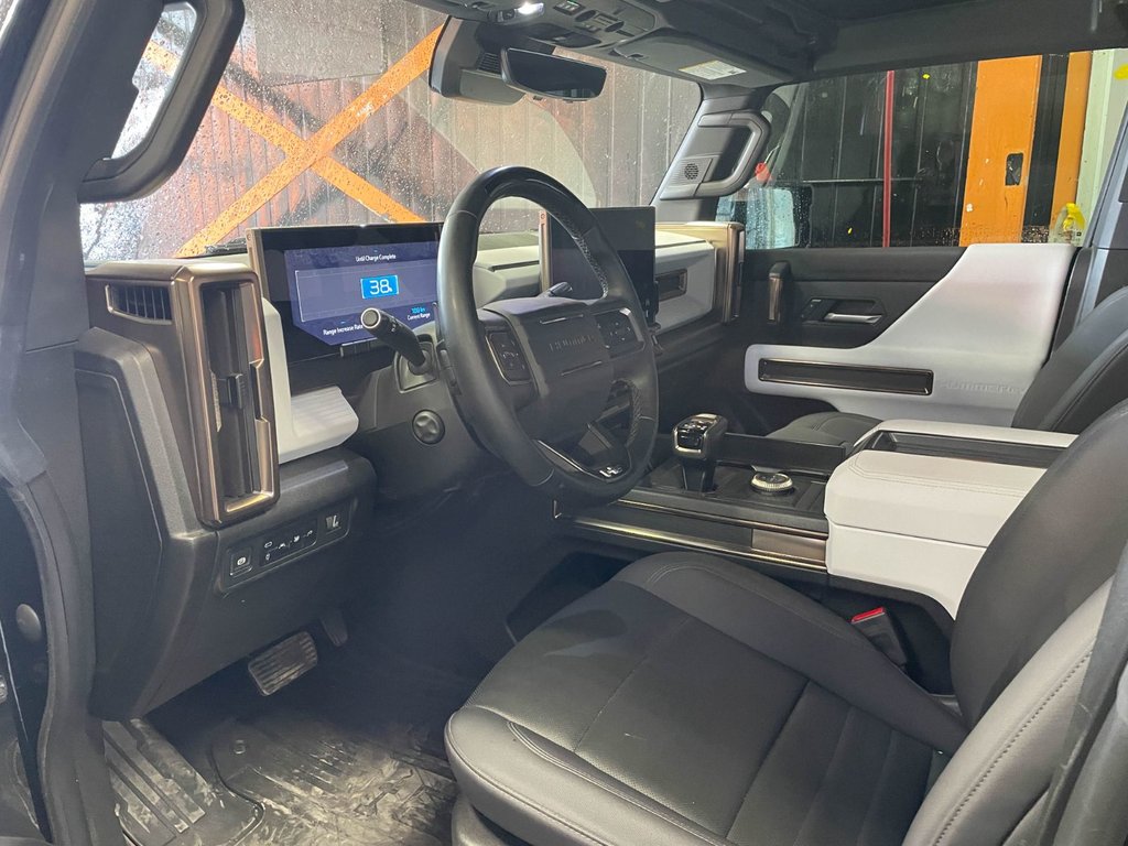 GMC HUMMER EV SUV  2025 à St-Jérôme, Québec - 5 - w1024h768px