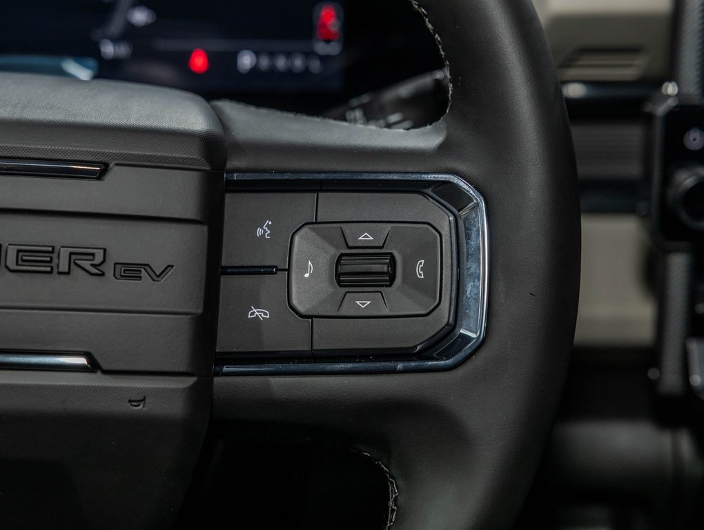 2026 GMC Hummer EV SUV in St-Jérôme, Quebec - 16 - w1024h768px