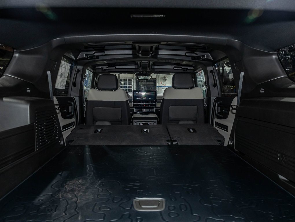 2026 GMC Hummer EV SUV in St-Jérôme, Quebec - 32 - w1024h768px