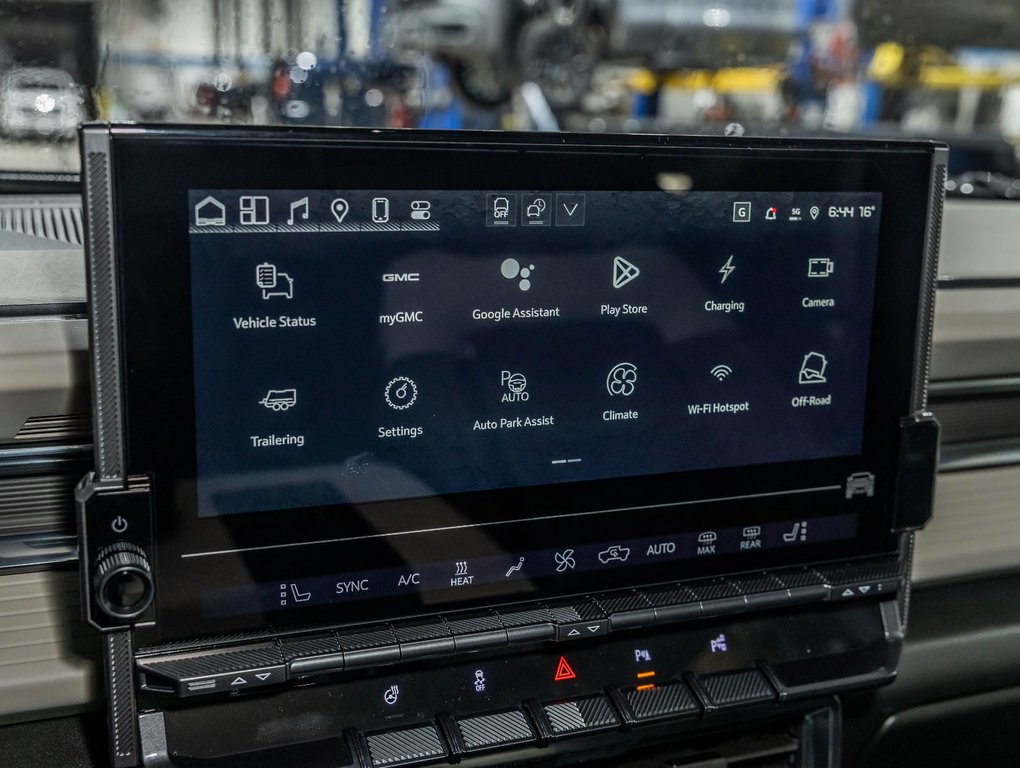 2026 GMC Hummer EV SUV in St-Jérôme, Quebec - 17 - w1024h768px