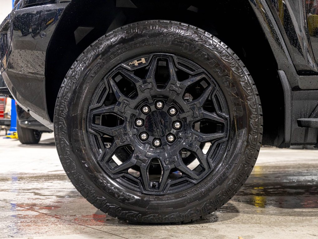 2026 GMC Hummer EV SUV in St-Jérôme, Quebec - 38 - w1024h768px