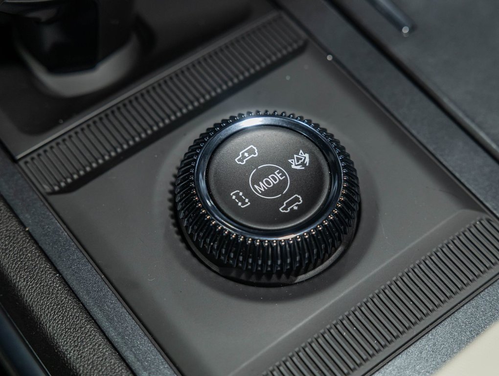 2026 GMC Hummer EV SUV in St-Jérôme, Quebec - 24 - w1024h768px