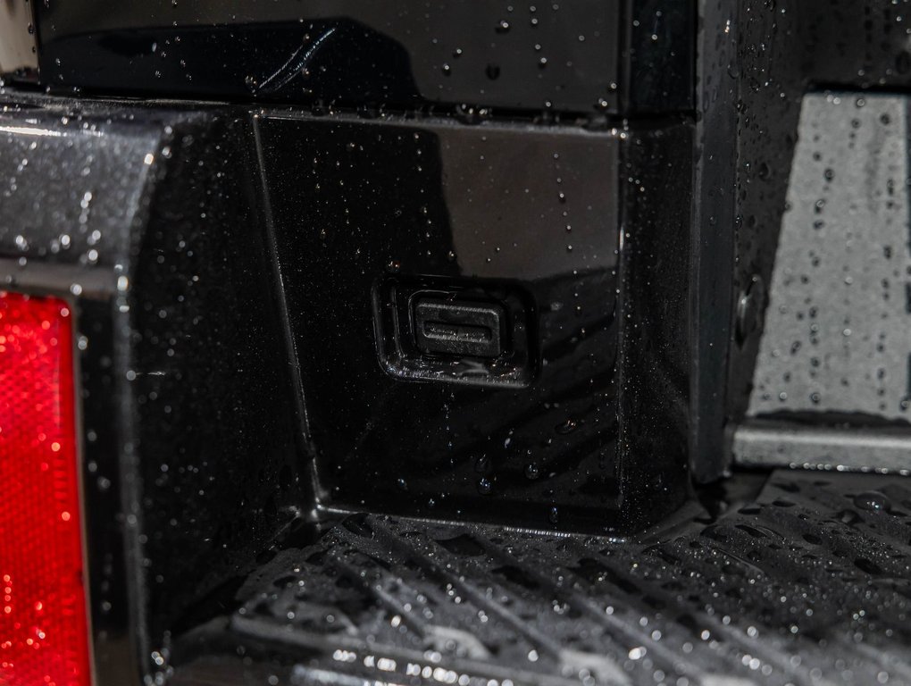 2026 GMC Hummer EV SUV in St-Jérôme, Quebec - 35 - w1024h768px