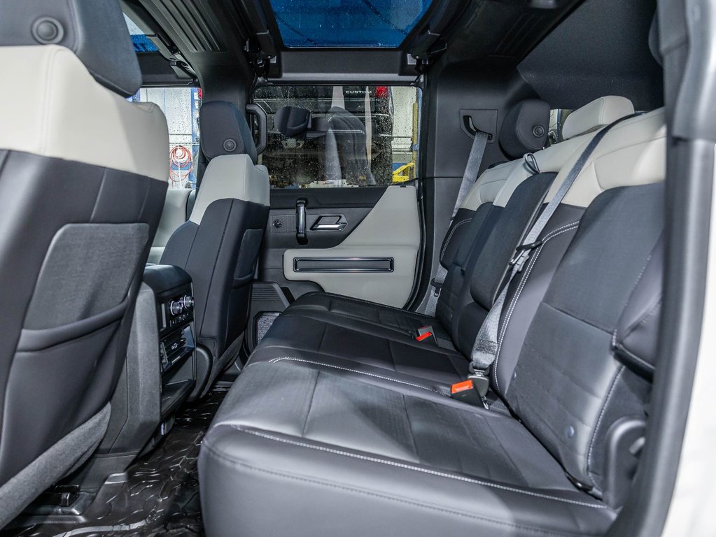 2026 GMC Hummer EV SUV in St-Jérôme, Quebec - 28 - w1024h768px