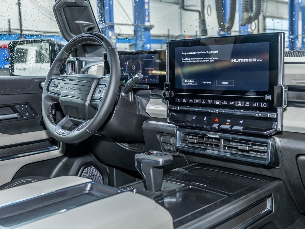 2026 GMC Hummer EV SUV in St-Jérôme, Quebec - 27 - w1024h768px
