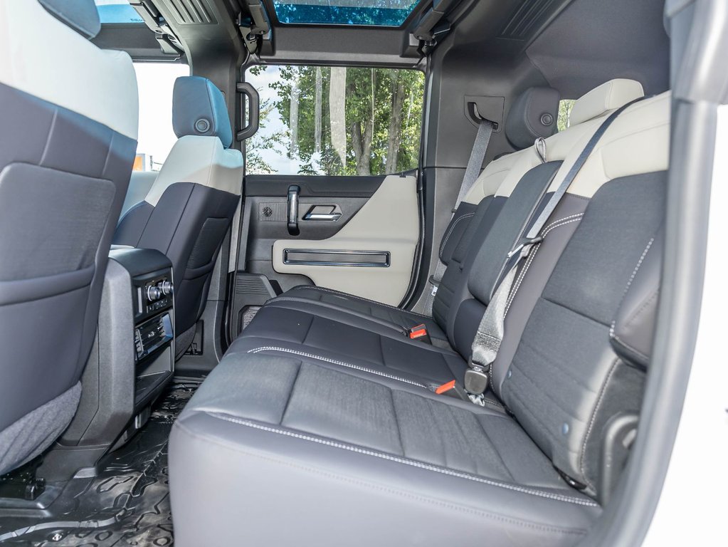 2026 GMC Hummer EV SUV in St-Jérôme, Quebec - 29 - w1024h768px