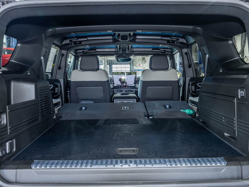 GMC Hummer EV SUV  2026 à St-Jérôme, Québec - 34 - w1024h768px