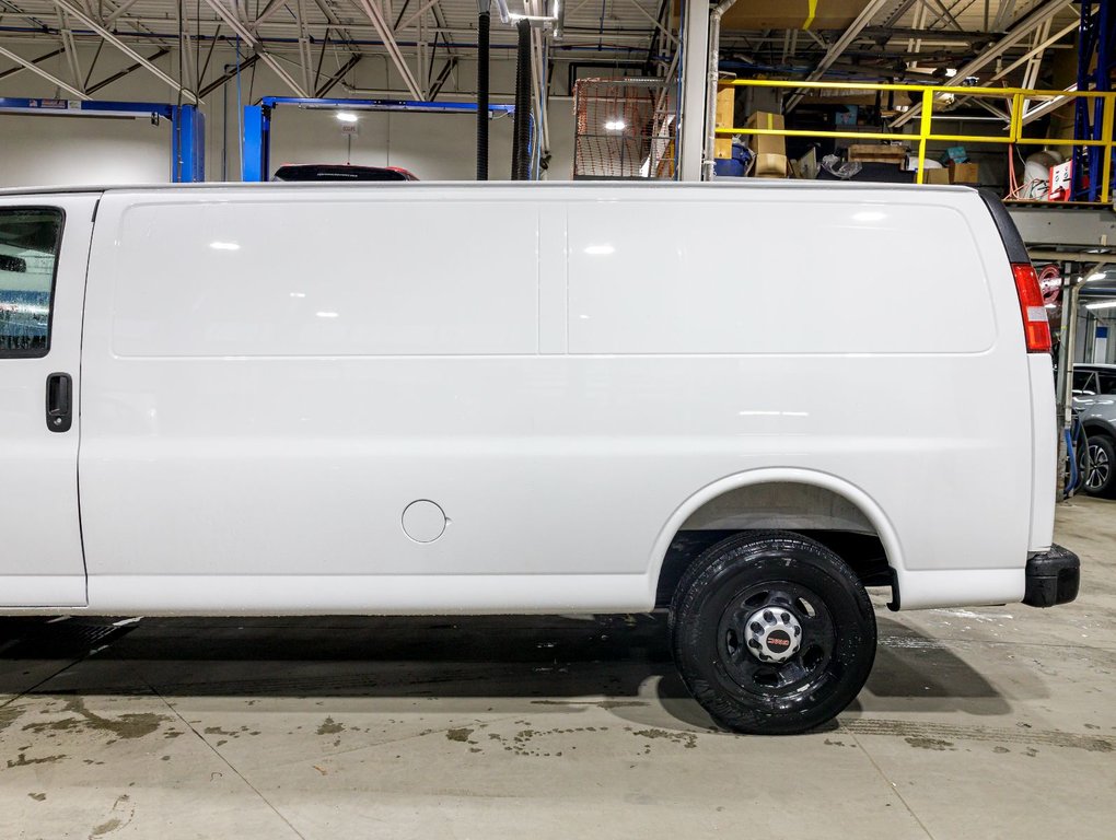 GMC Savana Cargo 2500  2025 à St-Jérôme, Québec - 24 - w1024h768px