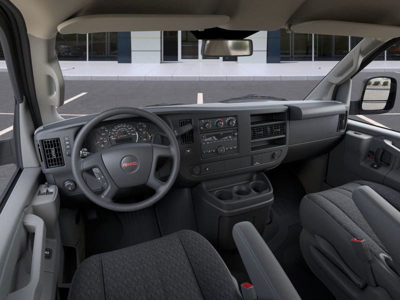 2026 GMC Savana Cargo 2500 in St-Jérôme, Quebec - 15 - w1024h768px