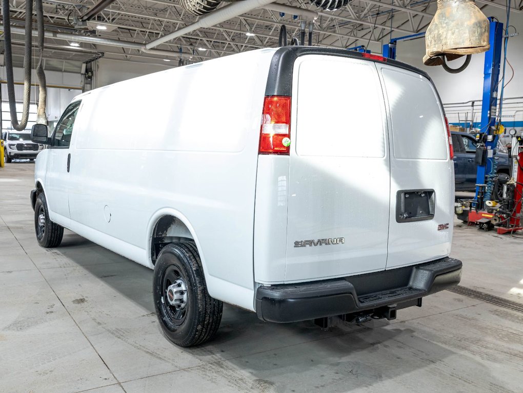 2026 GMC Savana Cargo 2500 in St-Jérôme, Quebec - 5 - w1024h768px