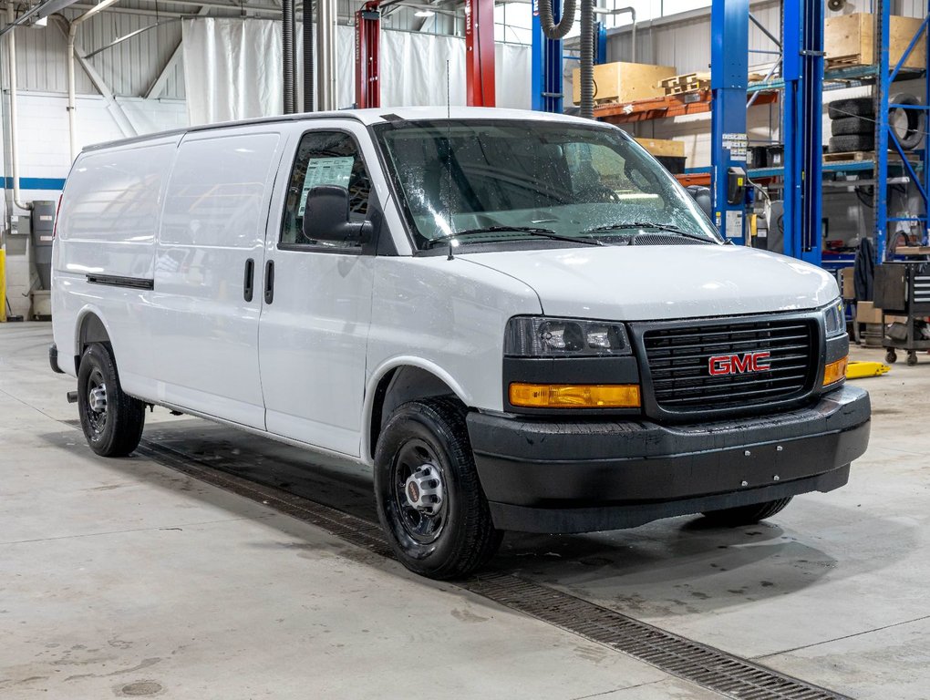 2026 GMC Savana Cargo 2500 in St-Jérôme, Quebec - 9 - w1024h768px