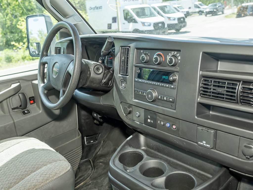 GMC Savana Commercial Cutaway  2025 à St-Jérôme, Québec - 20 - w1024h768px