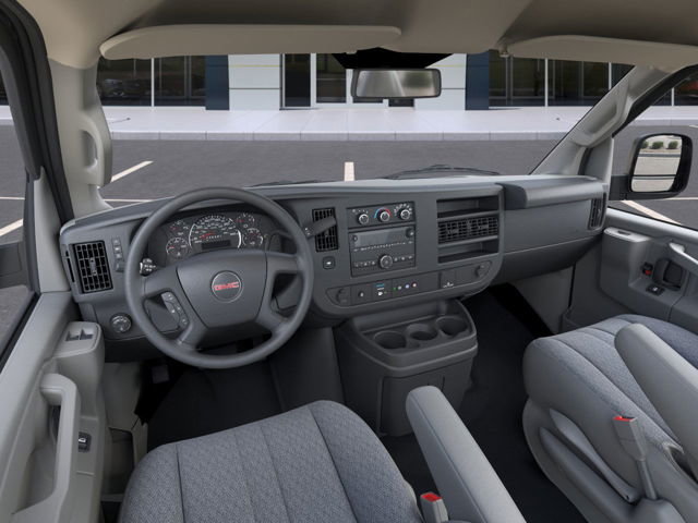 2025 GMC Savana Cutaway 3500 in St-Jérôme, Quebec - 15 - w1024h768px