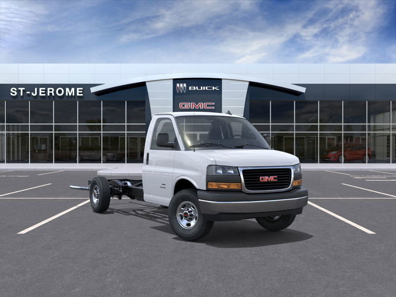 2025 GMC Savana Cutaway 3500 in St-Jérôme, Quebec - 1 - w1024h768px
