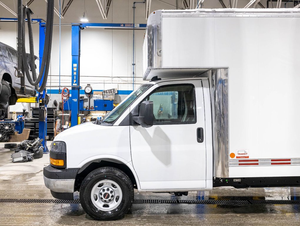 2026 GMC Savana Cutaway 3500 in St-Jérôme, Quebec - 24 - w1024h768px