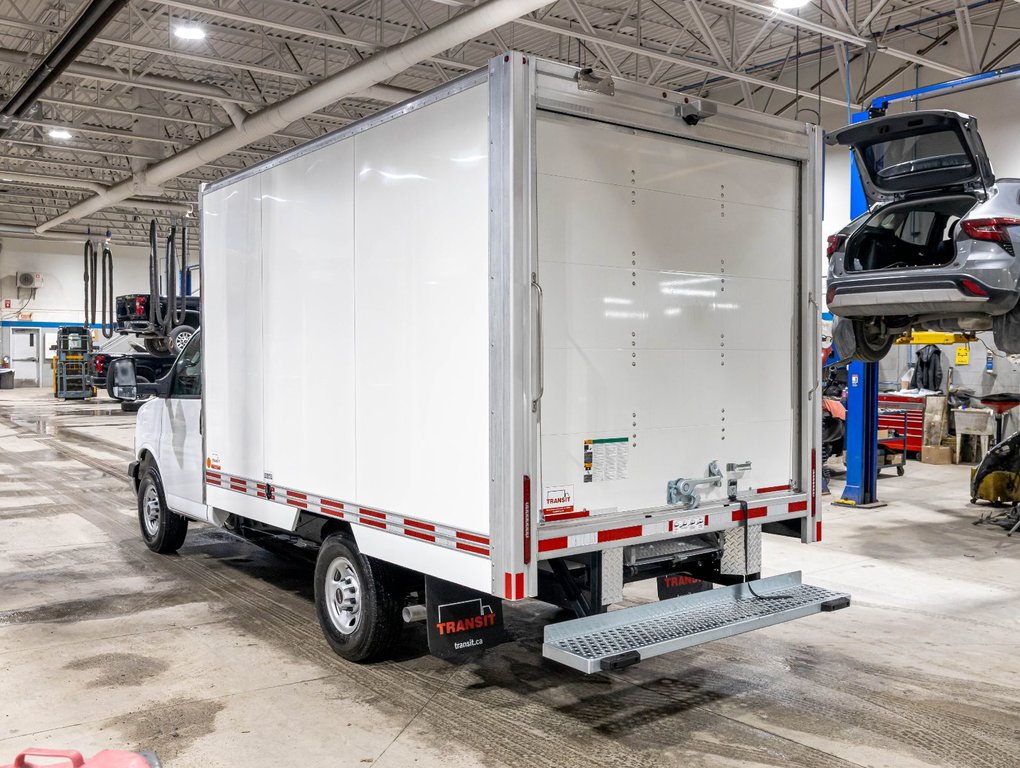 GMC Savana Cutaway 3500  2026 à St-Jérôme, Québec - 5 - w1024h768px
