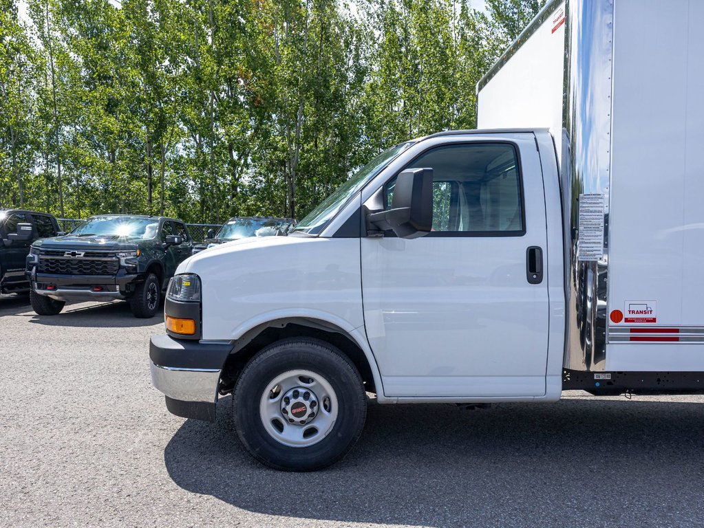 2026 GMC Savana Cutaway 3500 in St-Jérôme, Quebec - 23 - w1024h768px