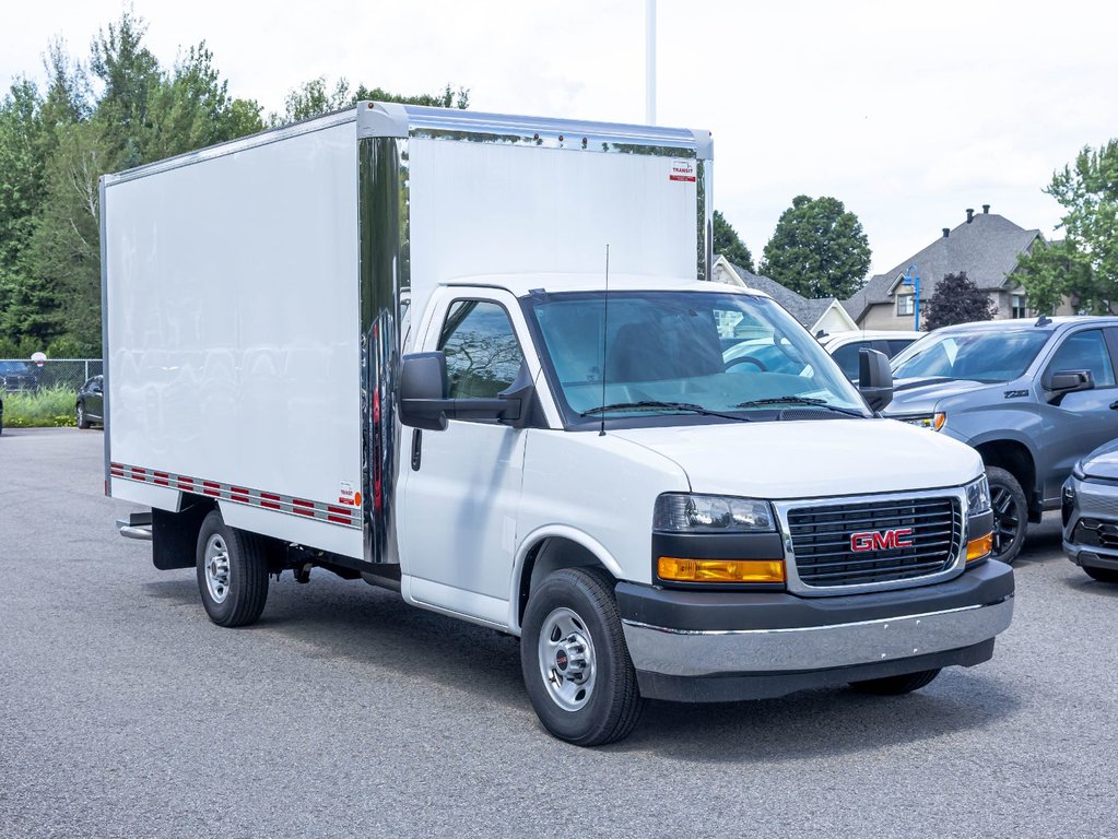 2026 GMC Savana Cutaway 3500 in St-Jérôme, Quebec - 9 - w1024h768px