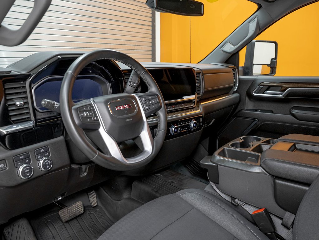 2023 GMC Sierra 1500 in St-Jérôme, Quebec - 2 - w1024h768px
