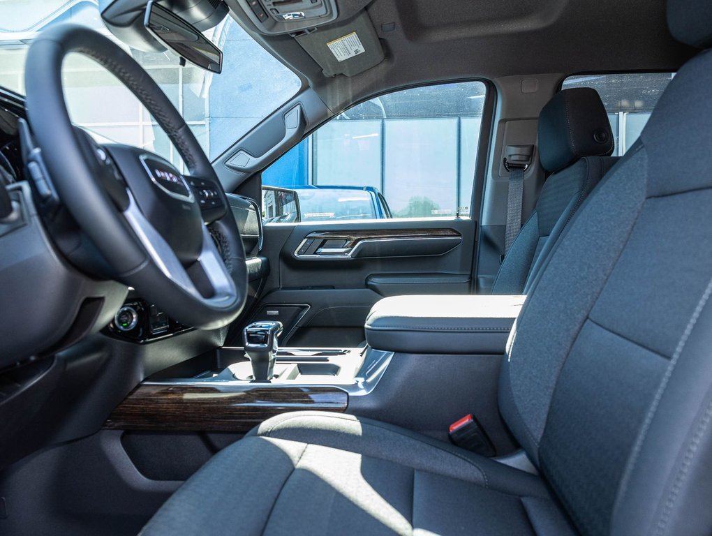 2024 GMC Sierra 1500 in St-Jérôme, Quebec - 15 - w1024h768px