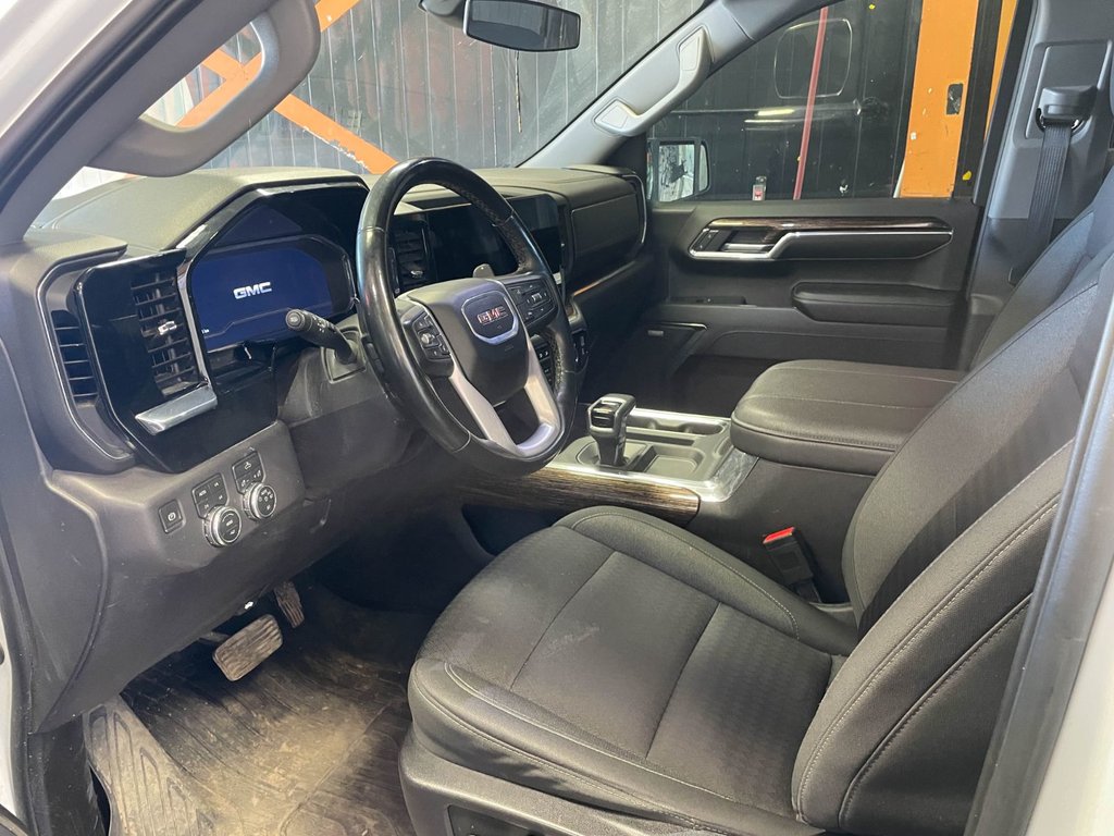 2024 GMC Sierra 1500 in St-Jérôme, Quebec - 3 - w1024h768px