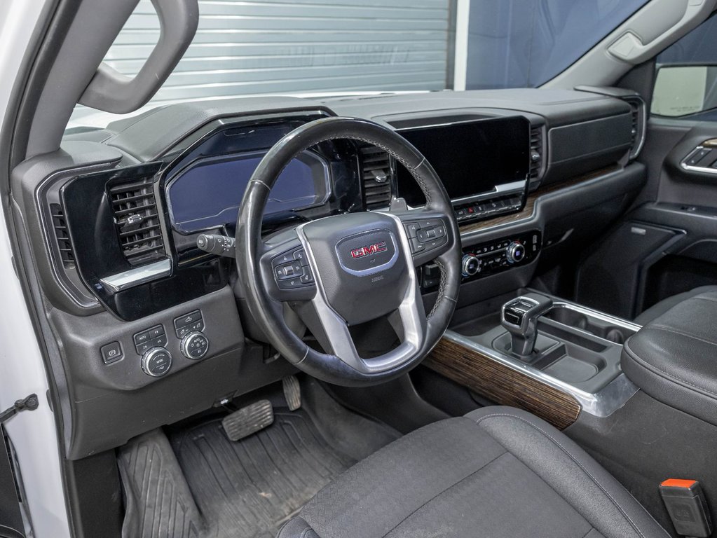 2024 GMC Sierra 1500 in St-Jérôme, Quebec - 2 - w1024h768px