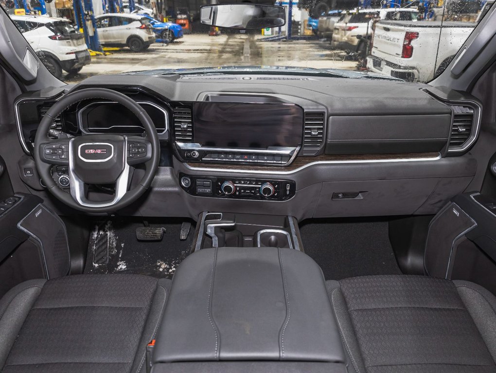 2025 GMC Sierra 1500 in St-Jérôme, Quebec - 4 - w1024h768px