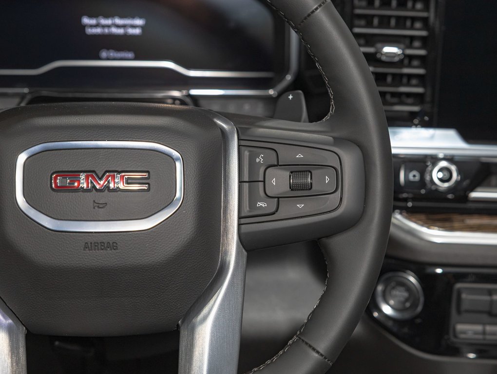 2025 GMC Sierra 1500 in St-Jérôme, Quebec - 17 - w1024h768px