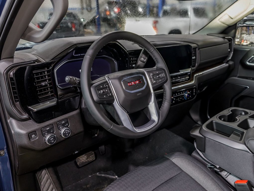 2025 GMC Sierra 1500 in St-Jérôme, Quebec - 12 - w1024h768px