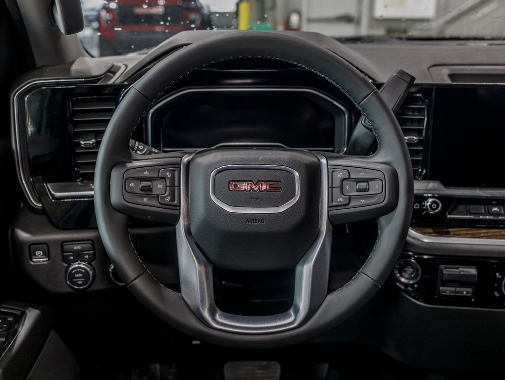 2025 GMC Sierra 1500 in St-Jérôme, Quebec - 12 - w1024h768px