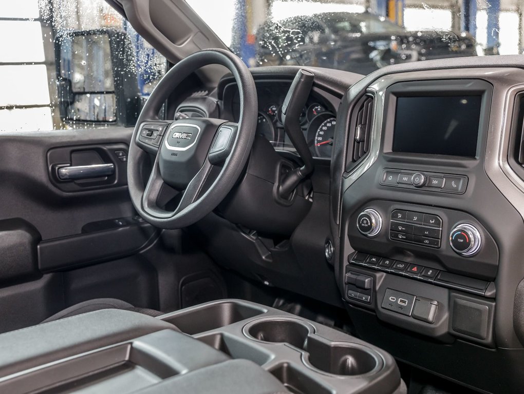 2025 GMC Sierra 1500 in St-Jérôme, Quebec - 18 - w1024h768px