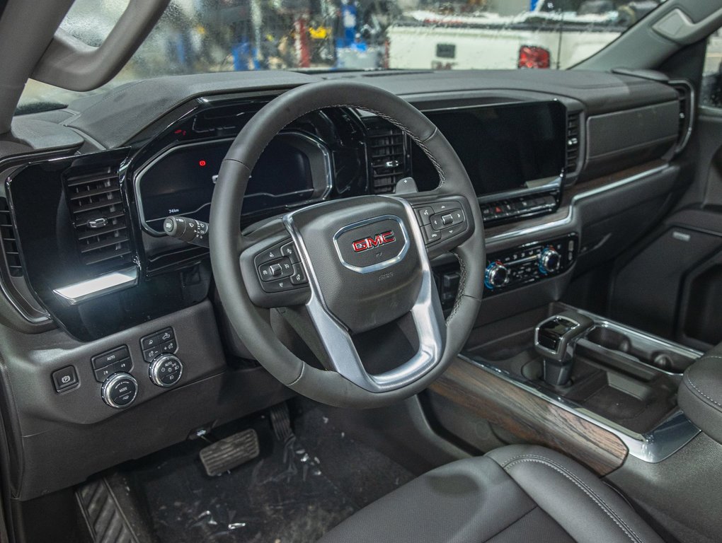 2025 GMC Sierra 1500 in St-Jérôme, Quebec - 12 - w1024h768px