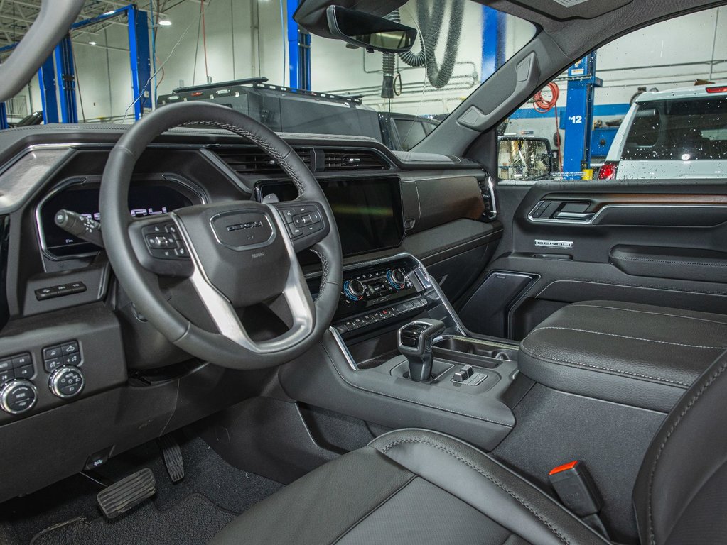 2025 GMC Sierra 1500 in St-Jérôme, Quebec - 12 - w1024h768px