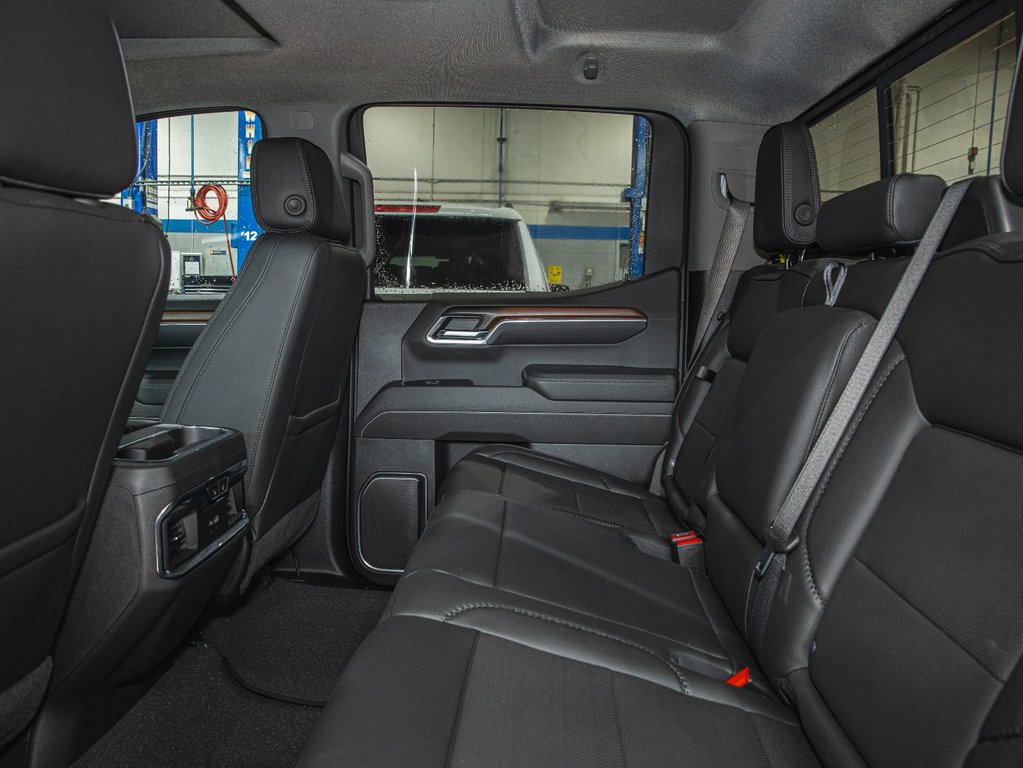 2025 GMC Sierra 1500 in St-Jérôme, Quebec - 32 - w1024h768px