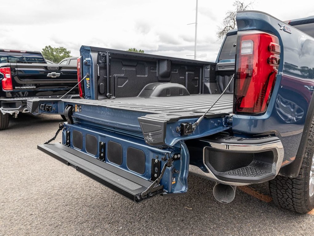 2024 GMC Sierra 2500 HD in St-Jérôme, Quebec - 38 - w1024h768px