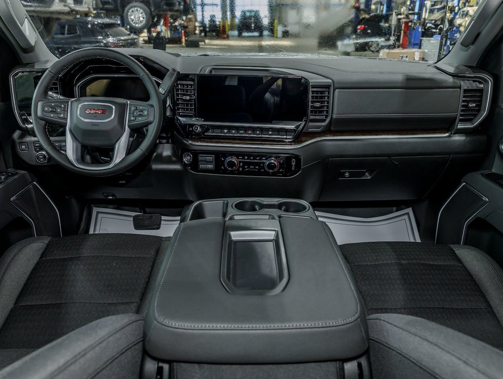 2025 GMC Sierra 2500 HD in St-Jérôme, Quebec - 4 - w1024h768px