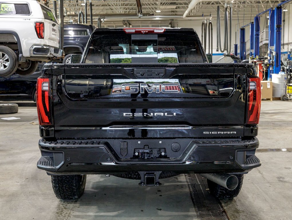 2025 GMC Sierra 2500 HD in St-Jérôme, Quebec - 8 - w1024h768px