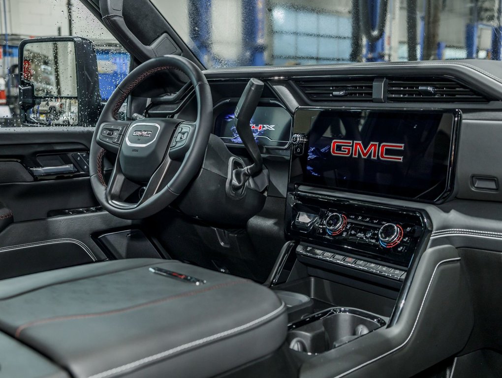 2025 GMC Sierra 2500 HD in St-Jérôme, Quebec - 31 - w1024h768px