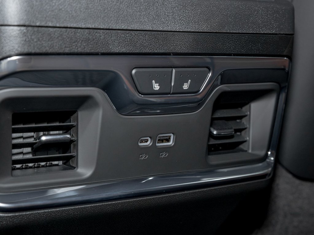 2026 GMC Sierra 2500 HD in St-Jérôme, Quebec - 33 - w1024h768px