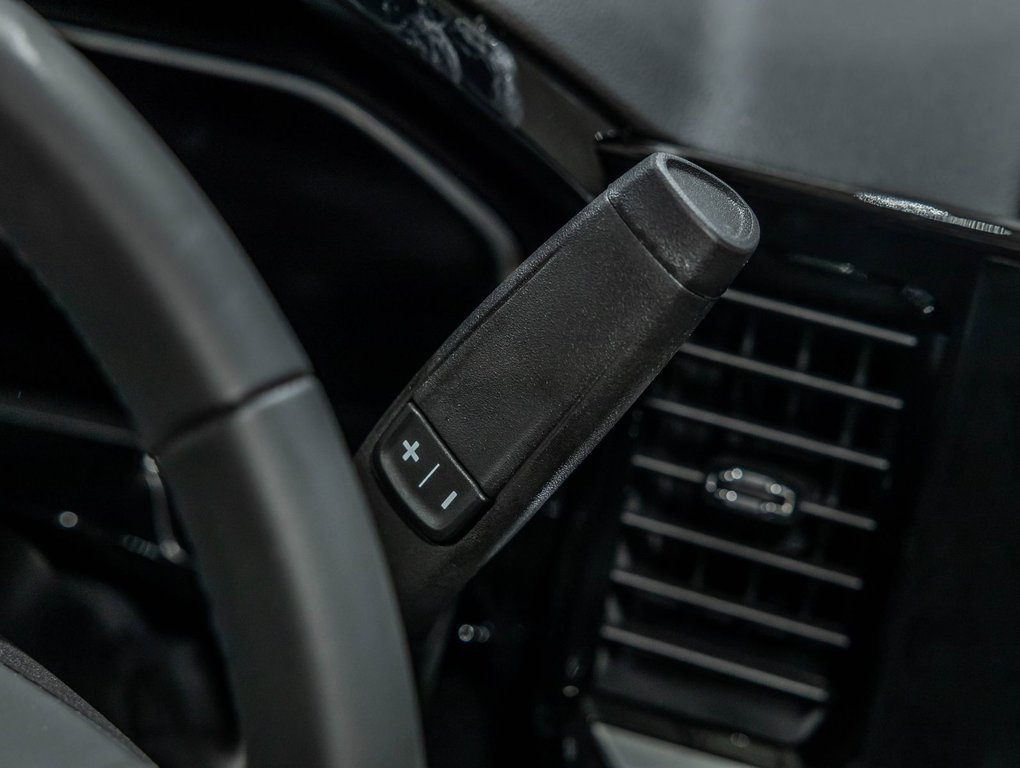 2026 GMC Sierra 2500 HD in St-Jérôme, Quebec - 17 - w1024h768px