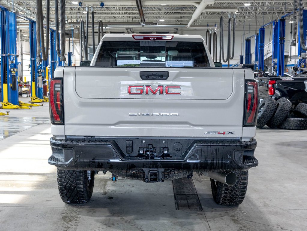 2026 GMC Sierra 2500 HD in St-Jérôme, Quebec - 8 - w1024h768px