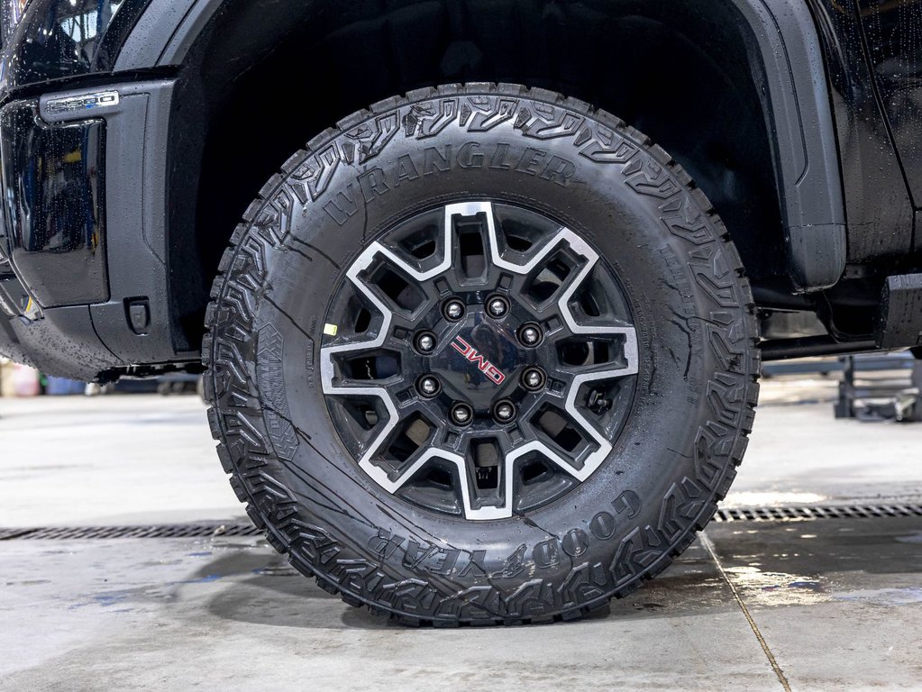 2026 GMC Sierra 2500 HD in St-Jérôme, Quebec - 37 - w1024h768px