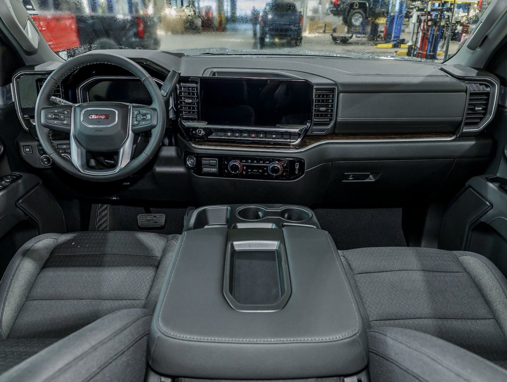2026 GMC Sierra 2500 HD in St-Jérôme, Quebec - 4 - w1024h768px