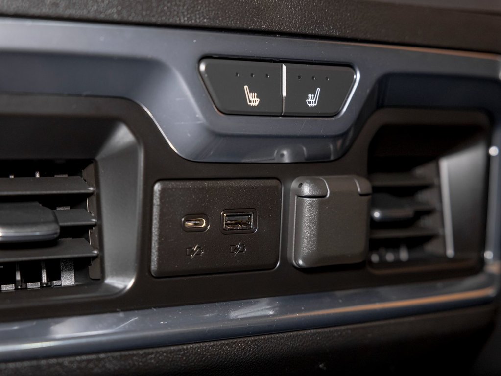 GMC Sierra 2500HD  2021 à St-Jérôme, Québec - 34 - w1024h768px