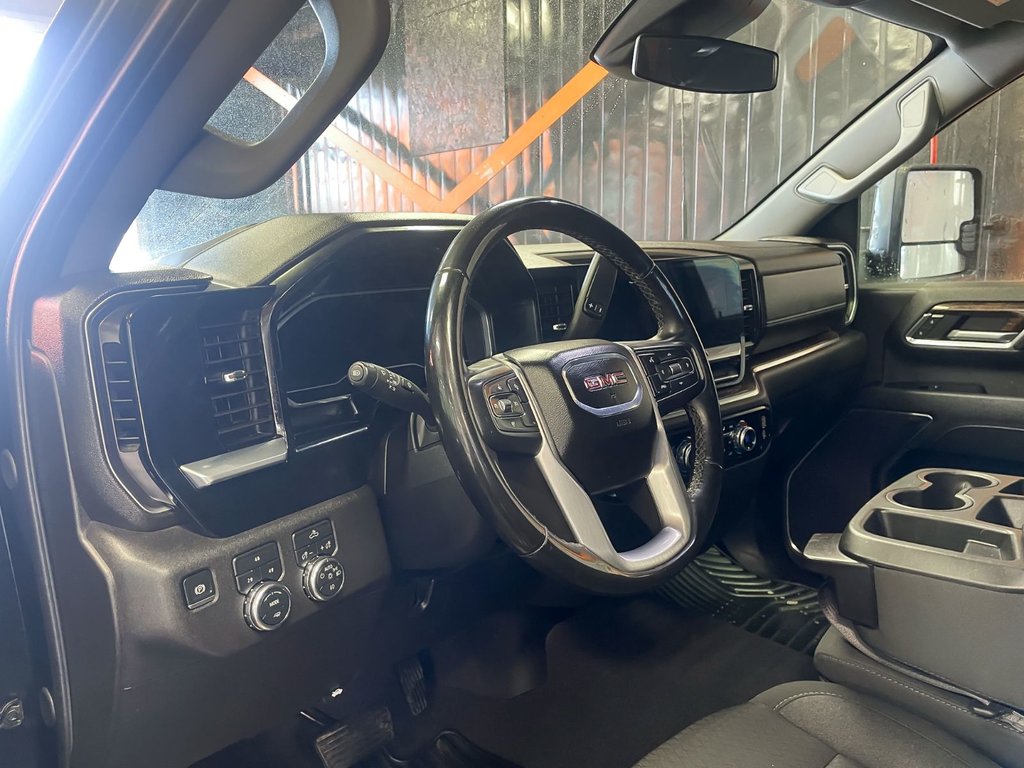GMC Sierra 2500HD  2024 à St-Jérôme, Québec - 4 - w1024h768px