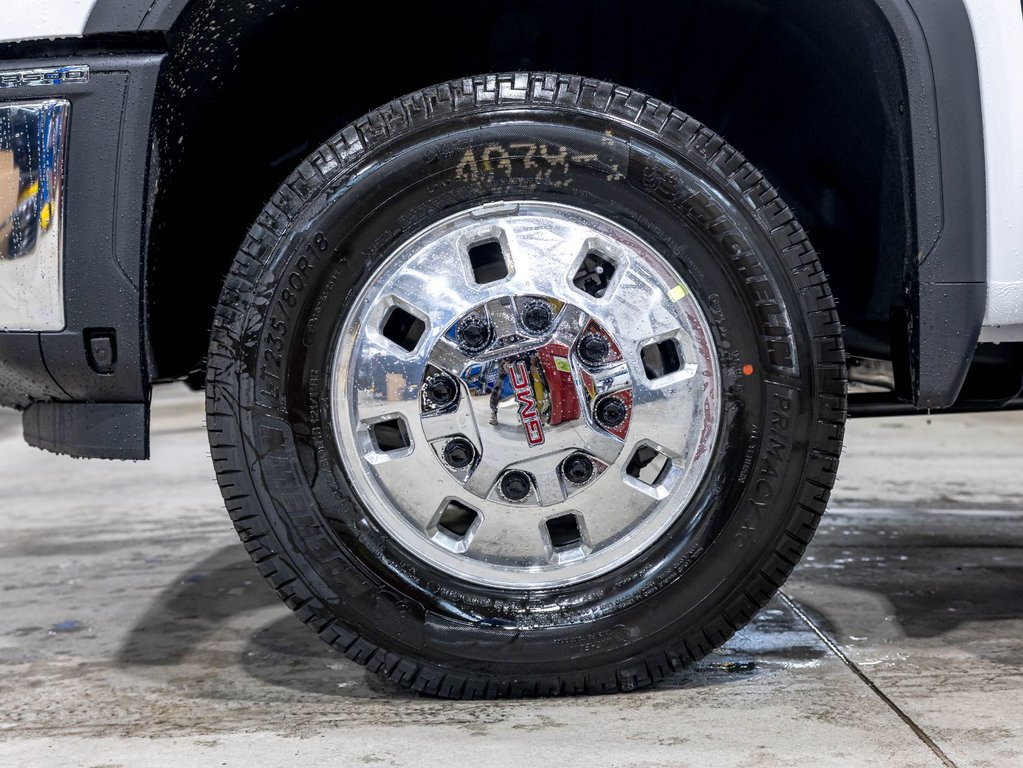 GMC Sierra 3500 HD  2026 à St-Jérôme, Québec - 36 - w1024h768px